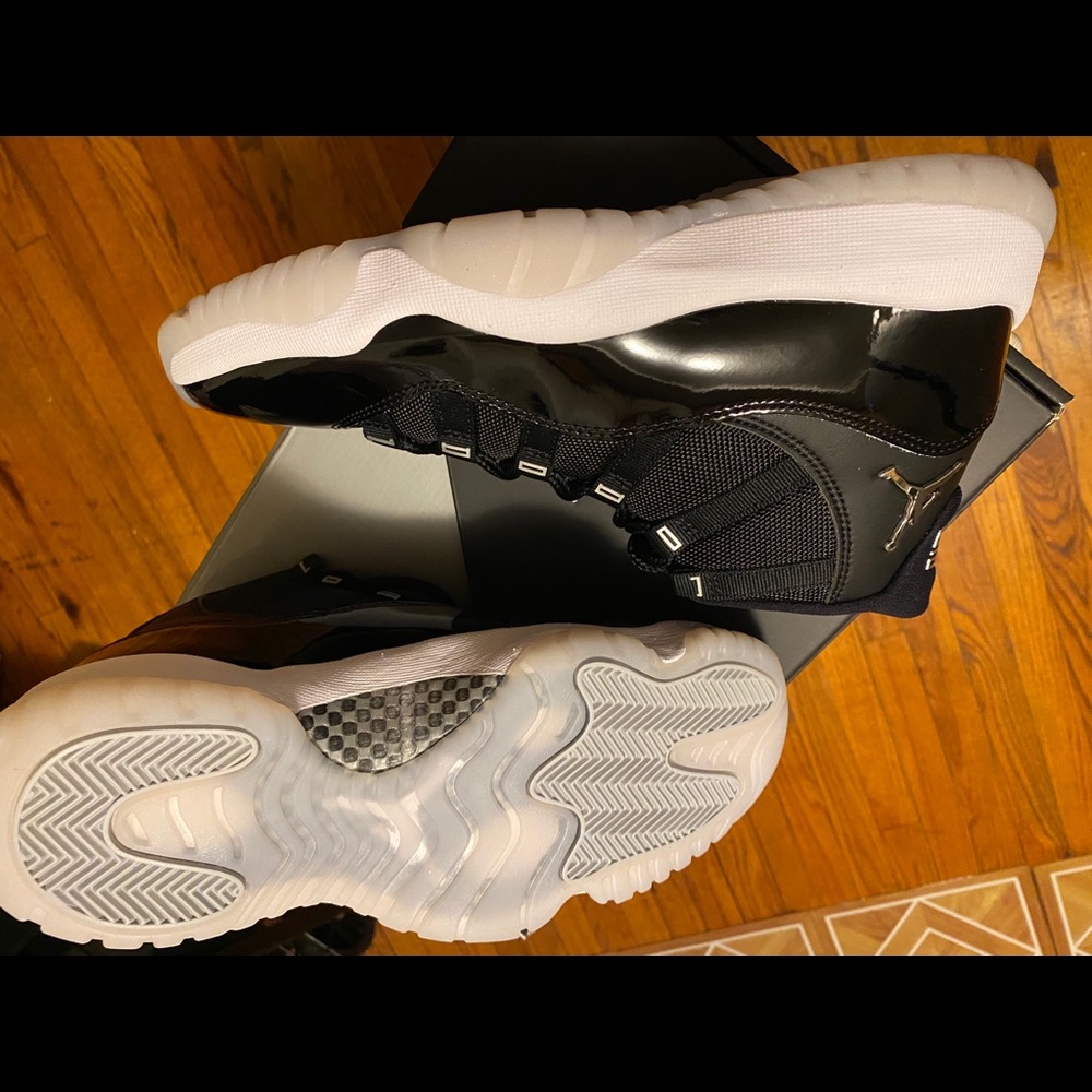 Sold!🆕 Air Jordan 11 Retro - Picture 5 of 10